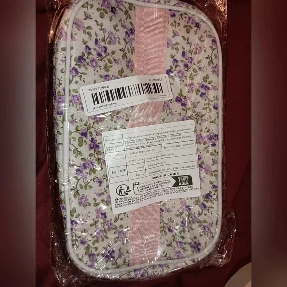 2/30$ Or 3/$35 NEW cosmetic floral case purple&black makeup brushes(#930)(N) - Picture 3 of 8